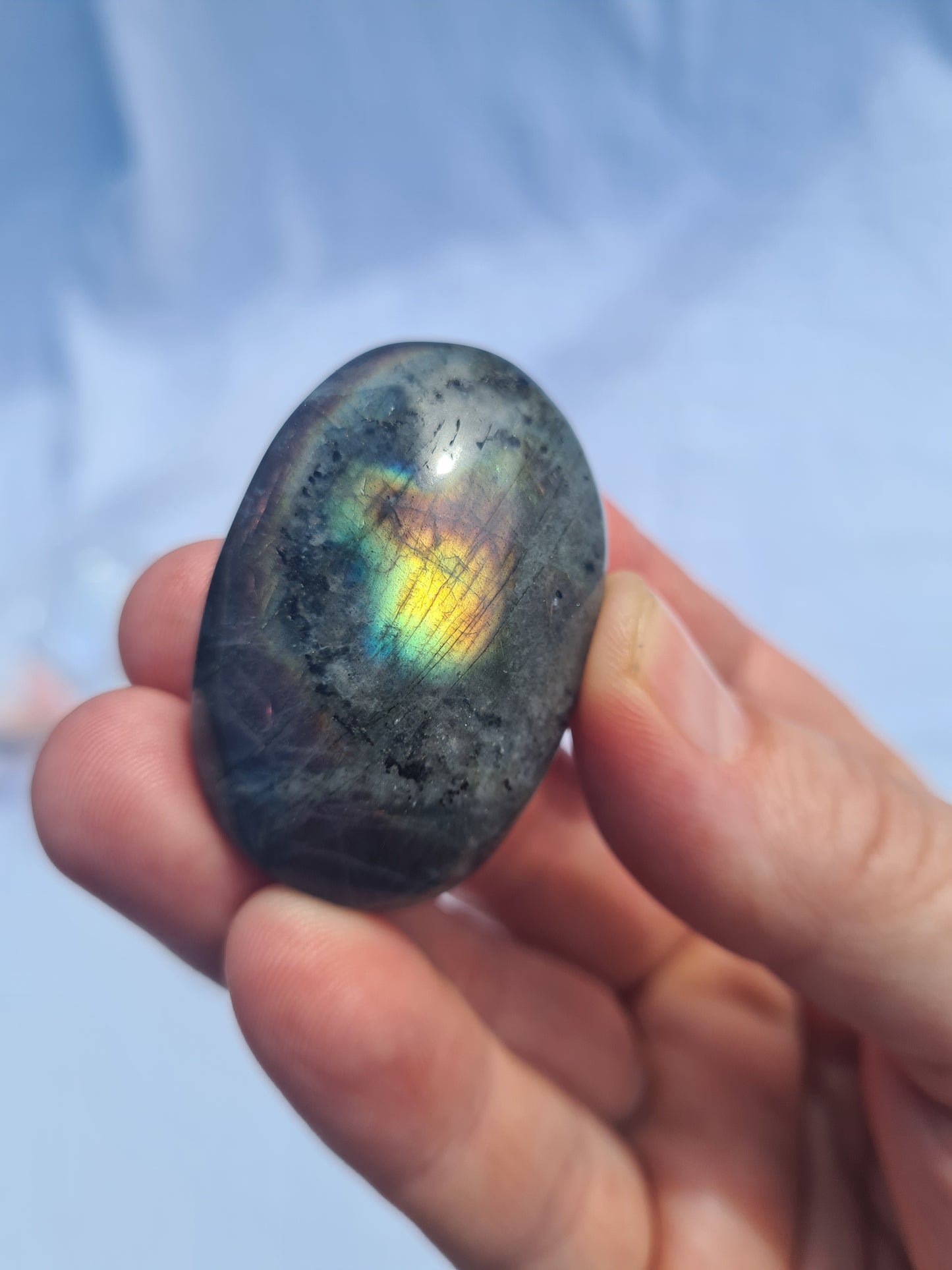 Labradorite Palmstone